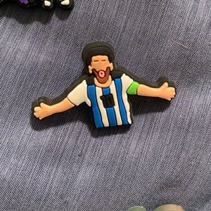 Crocs Jibbitz, Crocs Charms, referee